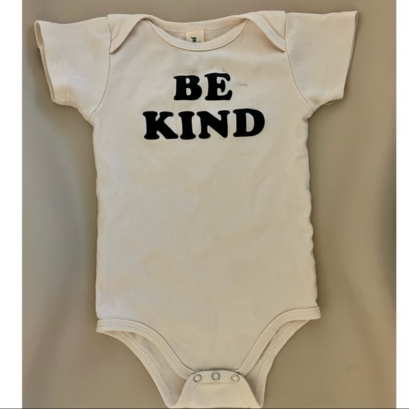 🌟3 for $15🌟Savage Seeds BE KIND Onesie - Picture 1 of 4